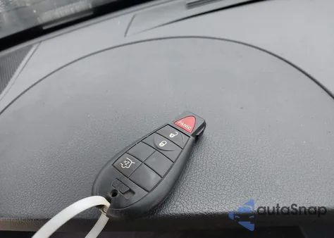 2008 Jeep Grand Cherokee Laredo z USA, uszkodzony, nr VIN 1J8GR48K68C123211